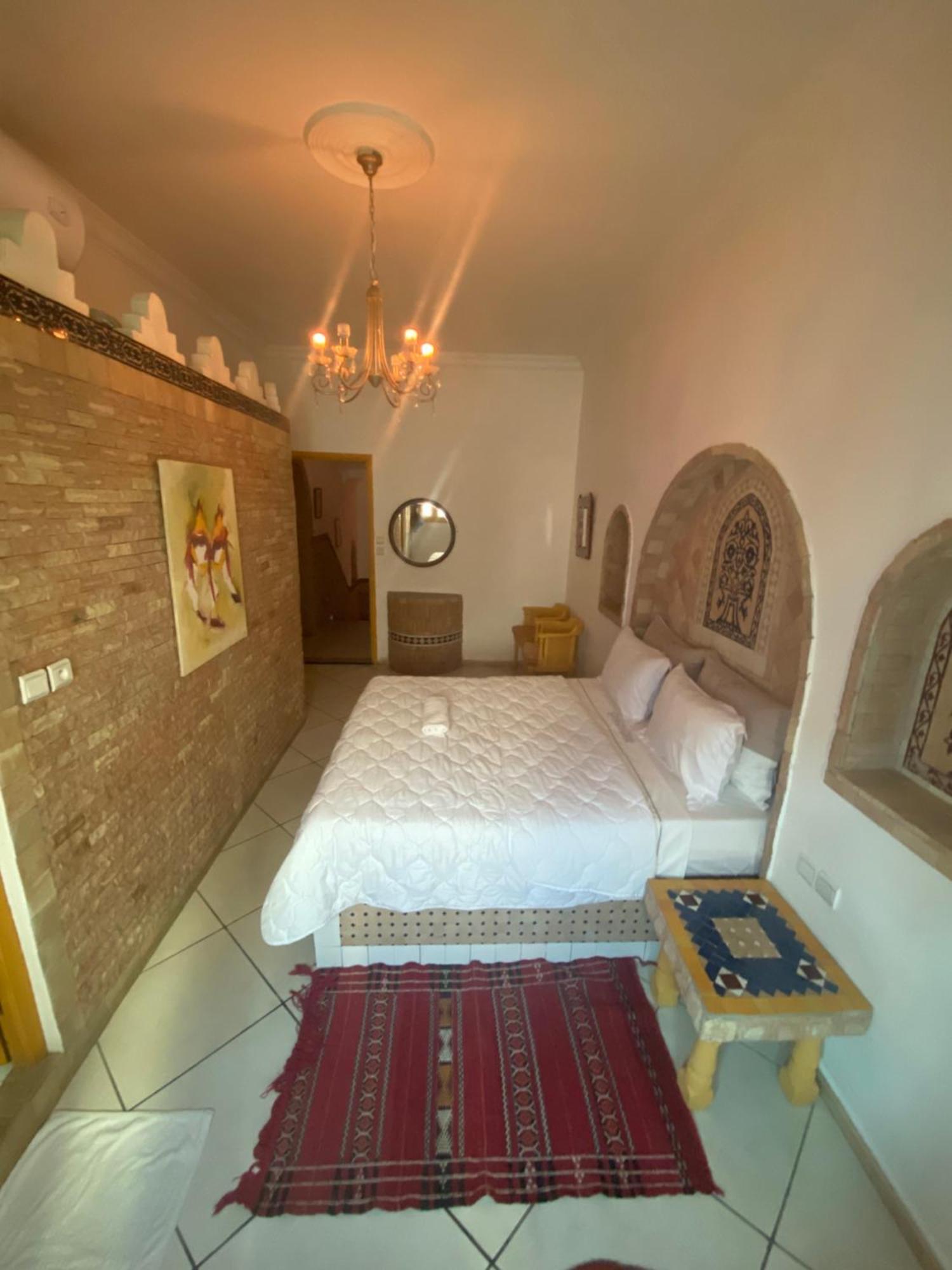Hotel Pasta Plaza Asila Zewnętrze zdjęcie